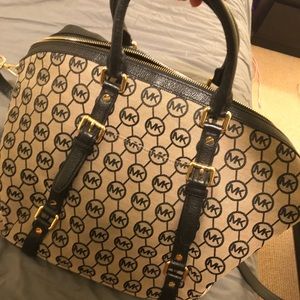 Michael Kors purse